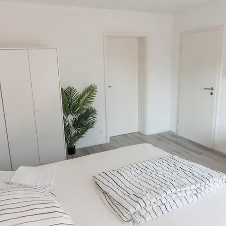 Modernes 3 Zimmerwohnung Nahe Messe & Flughafen