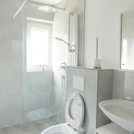 شقة Modernes 3 Zimmerwohnung Nahe Messe & Flughafen