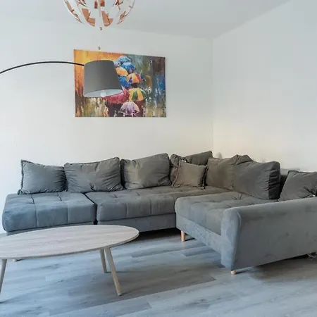 Modernes 3 Zimmerwohnung Nahe Messe & Flughafen